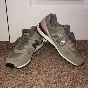 New Balance 696 sneakers